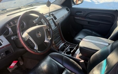 Cadillac Escalade III, 2011 год, 2 250 000 рублей, 13 фотография