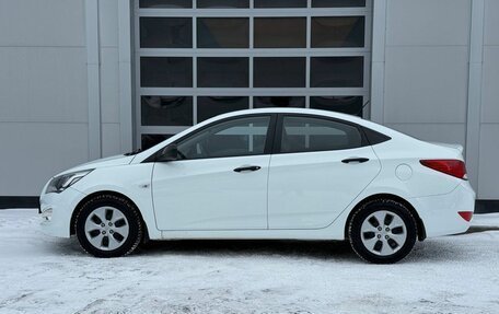 Hyundai Solaris II рестайлинг, 2015 год, 1 000 000 рублей, 2 фотография