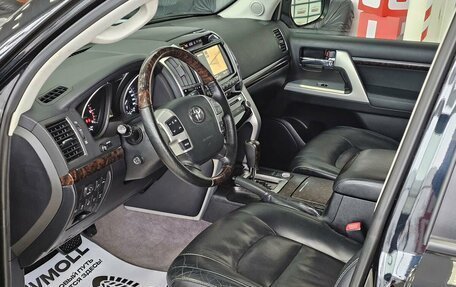 Toyota Land Cruiser 200, 2014 год, 4 489 000 рублей, 14 фотография