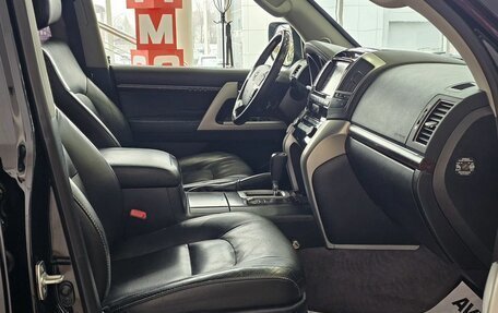 Toyota Land Cruiser 200, 2014 год, 4 489 000 рублей, 25 фотография