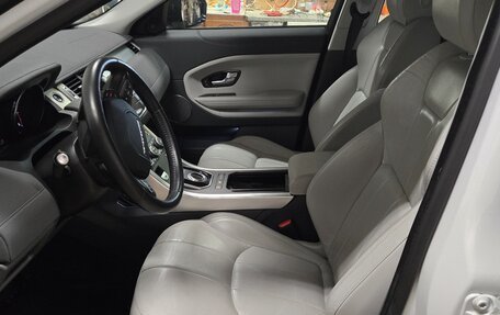 Land Rover Range Rover Evoque I, 2017 год, 2 800 000 рублей, 9 фотография