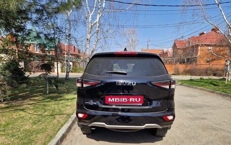 Isuzu MU-X, 2021 год, 7 200 000 рублей, 4 фотография