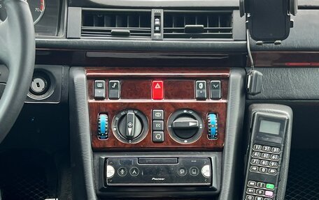 Mercedes-Benz E-Класс, 1993 год, 600 000 рублей, 1 фотография