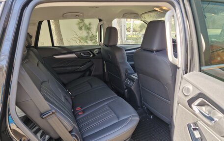 Isuzu MU-X, 2021 год, 7 200 000 рублей, 12 фотография