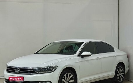 Volkswagen Passat B8 рестайлинг, 2019 год, 2 499 000 рублей, 1 фотография