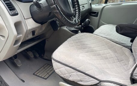 Renault Trafic, 2007 год, 1 550 000 рублей, 7 фотография