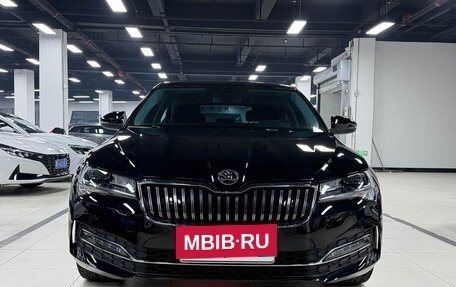 Skoda Superb III рестайлинг, 2022 год, 2 110 000 рублей, 3 фотография