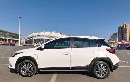 Toyota Yaris XP150 рестайлинг, 2023 год, 1 150 777 рублей, 4 фотография