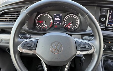 Volkswagen Caravelle T6 рестайлинг, 2024 год, 3 620 000 рублей, 12 фотография