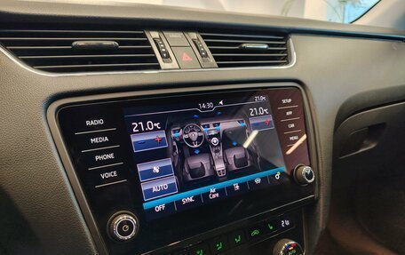 Skoda Octavia, 2018 год, 2 077 000 рублей, 15 фотография