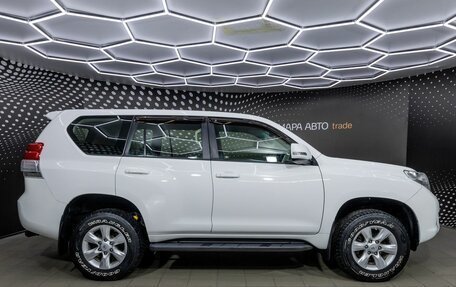 Toyota Land Cruiser Prado 150 рестайлинг 2, 2011 год, 2 464 000 рублей, 6 фотография