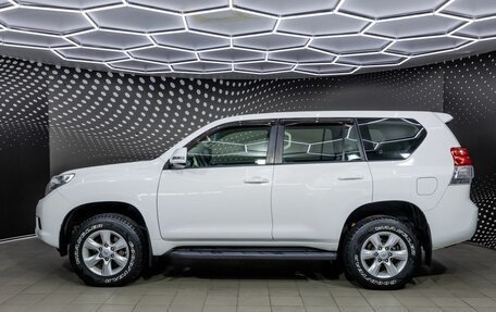 Toyota Land Cruiser Prado 150 рестайлинг 2, 2011 год, 2 464 000 рублей, 7 фотография