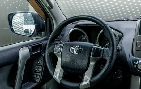 Toyota Land Cruiser Prado 150 рестайлинг 2, 2011 год, 2 464 000 рублей, 19 фотография