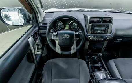 Toyota Land Cruiser Prado 150 рестайлинг 2, 2011 год, 2 464 000 рублей, 20 фотография