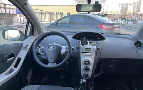Toyota Yaris III рестайлинг, 2007 год, 520 000 рублей, 6 фотография