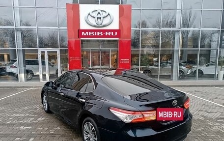Toyota Camry, 2019 год, 3 150 000 рублей, 7 фотография