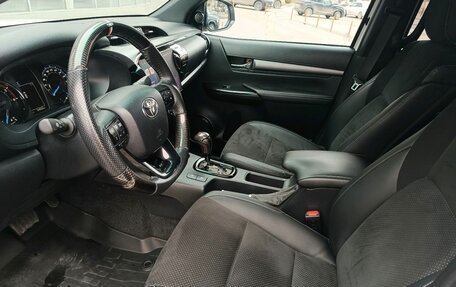 Toyota Hilux VIII, 2021 год, 7 400 000 рублей, 10 фотография