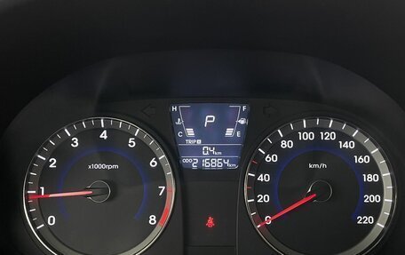 Hyundai Solaris II рестайлинг, 2011 год, 725 000 рублей, 14 фотография