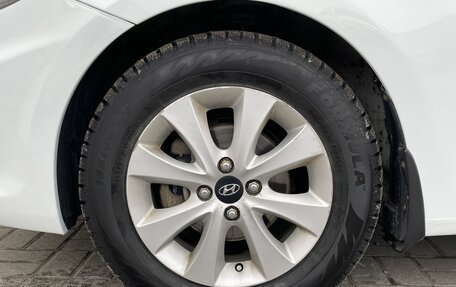 Hyundai Solaris II рестайлинг, 2011 год, 725 000 рублей, 19 фотография