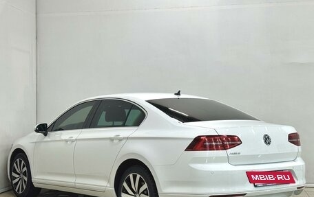 Volkswagen Passat B8 рестайлинг, 2019 год, 2 499 000 рублей, 3 фотография
