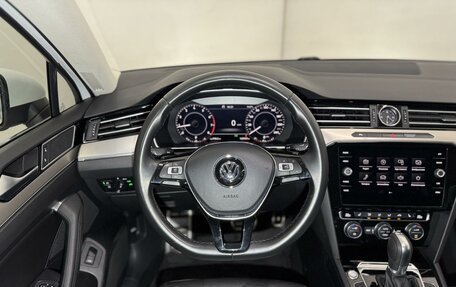 Volkswagen Passat B8 рестайлинг, 2019 год, 2 499 000 рублей, 15 фотография