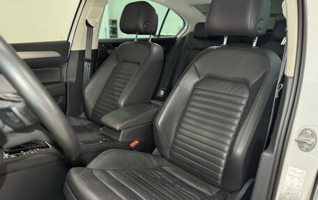 Volkswagen Passat B8 рестайлинг, 2019 год, 2 499 000 рублей, 28 фотография