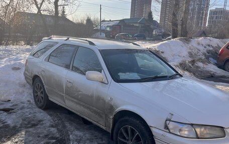 Toyota Camry, 1998 год, 395 000 рублей, 2 фотография