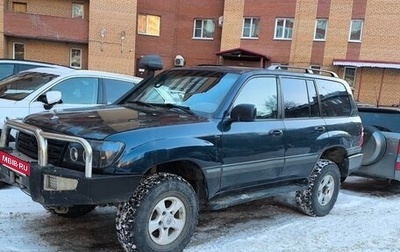 Toyota Land Cruiser 100 рестайлинг 2, 2002 год, 2 400 000 рублей, 1 фотография