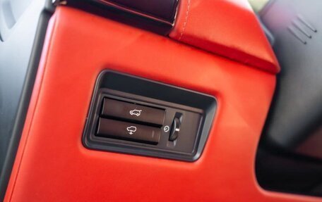 Land Rover Range Rover IV рестайлинг, 2014 год, 3 700 000 рублей, 19 фотография