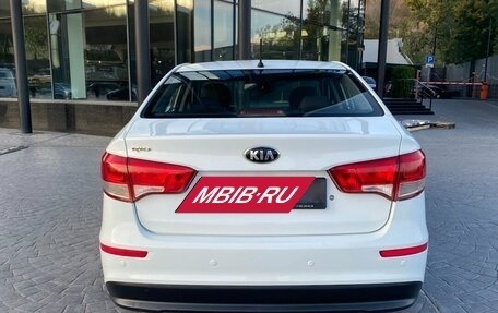 KIA Rio III рестайлинг, 2015 год, 699 000 рублей, 4 фотография