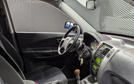 Hyundai Tucson III, 2008 год, 950 000 рублей, 23 фотография