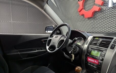 Hyundai Tucson III, 2008 год, 950 000 рублей, 24 фотография