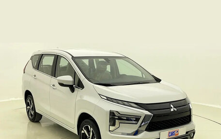 Mitsubishi Xpander, 2025 год, 2 640 000 рублей, 3 фотография