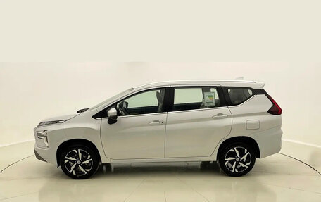 Mitsubishi Xpander, 2025 год, 2 640 000 рублей, 4 фотография