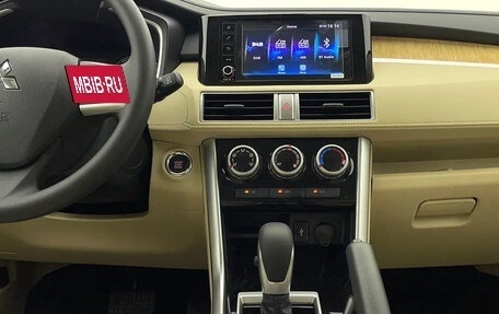 Mitsubishi Xpander, 2025 год, 2 640 000 рублей, 10 фотография