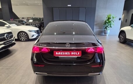 Mercedes-Benz E-Класс, 2025 год, 6 290 000 рублей, 4 фотография