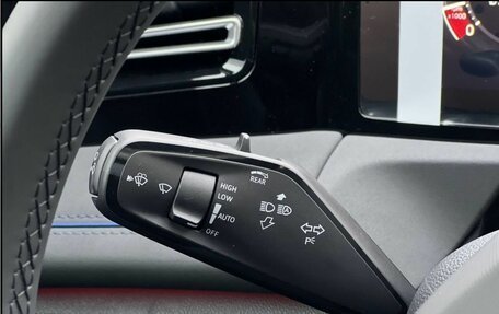 Volkswagen Tiguan, 2026 год, 4 950 000 рублей, 24 фотография