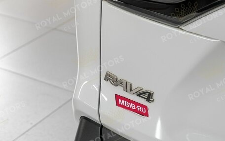 Toyota RAV4, 2021 год, 3 690 000 рублей, 7 фотография