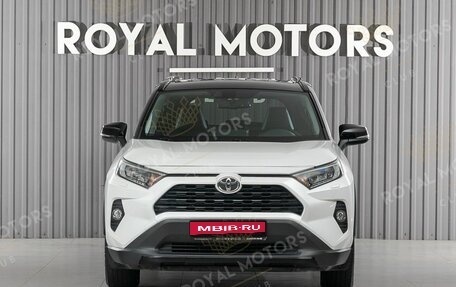 Toyota RAV4, 2021 год, 3 690 000 рублей, 2 фотография