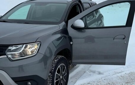 Renault Duster, 2022 год, 2 100 000 рублей, 5 фотография