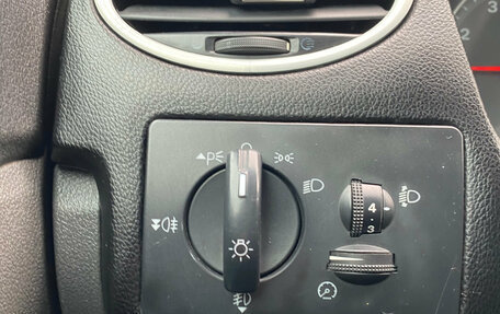 Ford Focus II рестайлинг, 2007 год, 400 000 рублей, 14 фотография