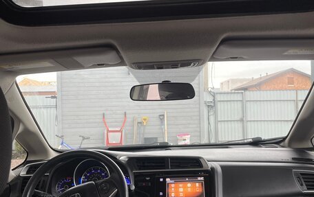 Honda Fit III, 2016 год, 1 180 000 рублей, 4 фотография