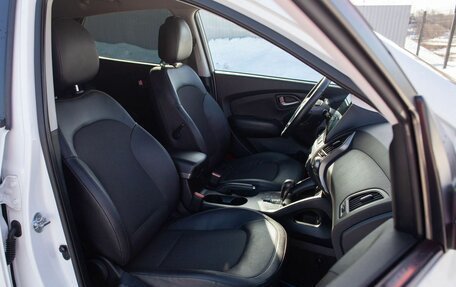 Hyundai ix35 I рестайлинг, 2015 год, 1 590 000 рублей, 30 фотография