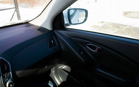 Hyundai ix35 I рестайлинг, 2015 год, 1 590 000 рублей, 35 фотография