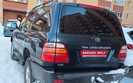Toyota Land Cruiser 100 рестайлинг 2, 2002 год, 2 400 000 рублей, 3 фотография