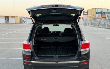 Toyota Highlander III, 2012 год, 2 097 000 рублей, 14 фотография