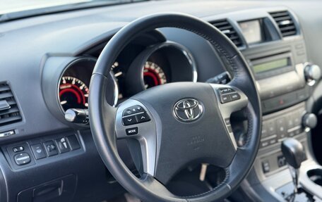 Toyota Highlander III, 2012 год, 2 097 000 рублей, 19 фотография