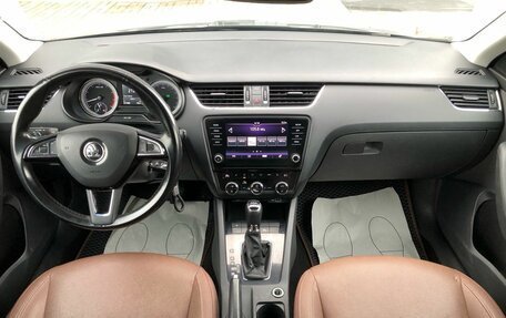 Skoda Octavia, 2018 год, 1 590 000 рублей, 10 фотография