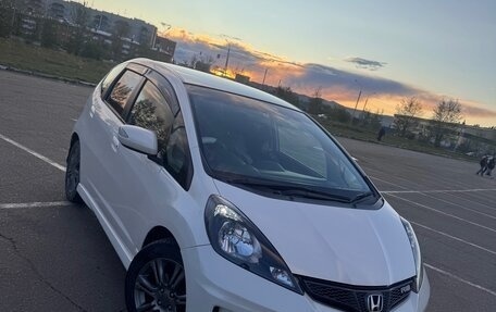 Honda Fit III, 2011 год, 999 000 рублей, 1 фотография