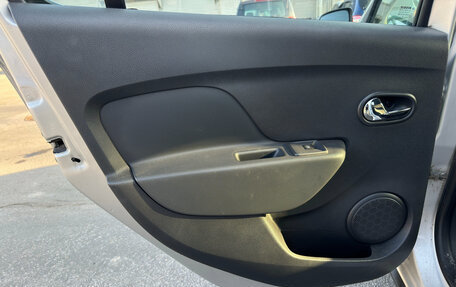 Renault Sandero II рестайлинг, 2016 год, 899 000 рублей, 18 фотография